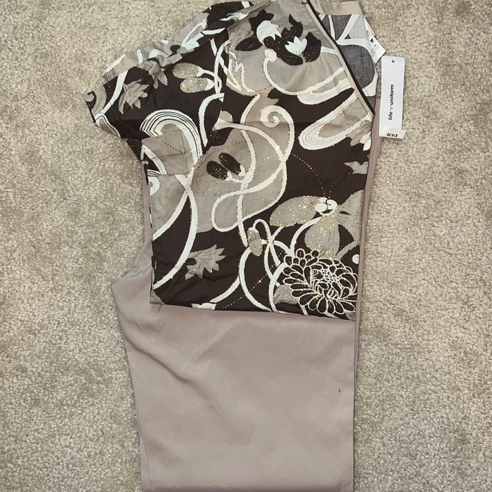 BRAND NEW Scrubs Set (Two-Piece Set)